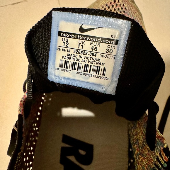 2016 EUC Nike Flyknit Racer Multicolor Size 12 - Picture 5 of 7